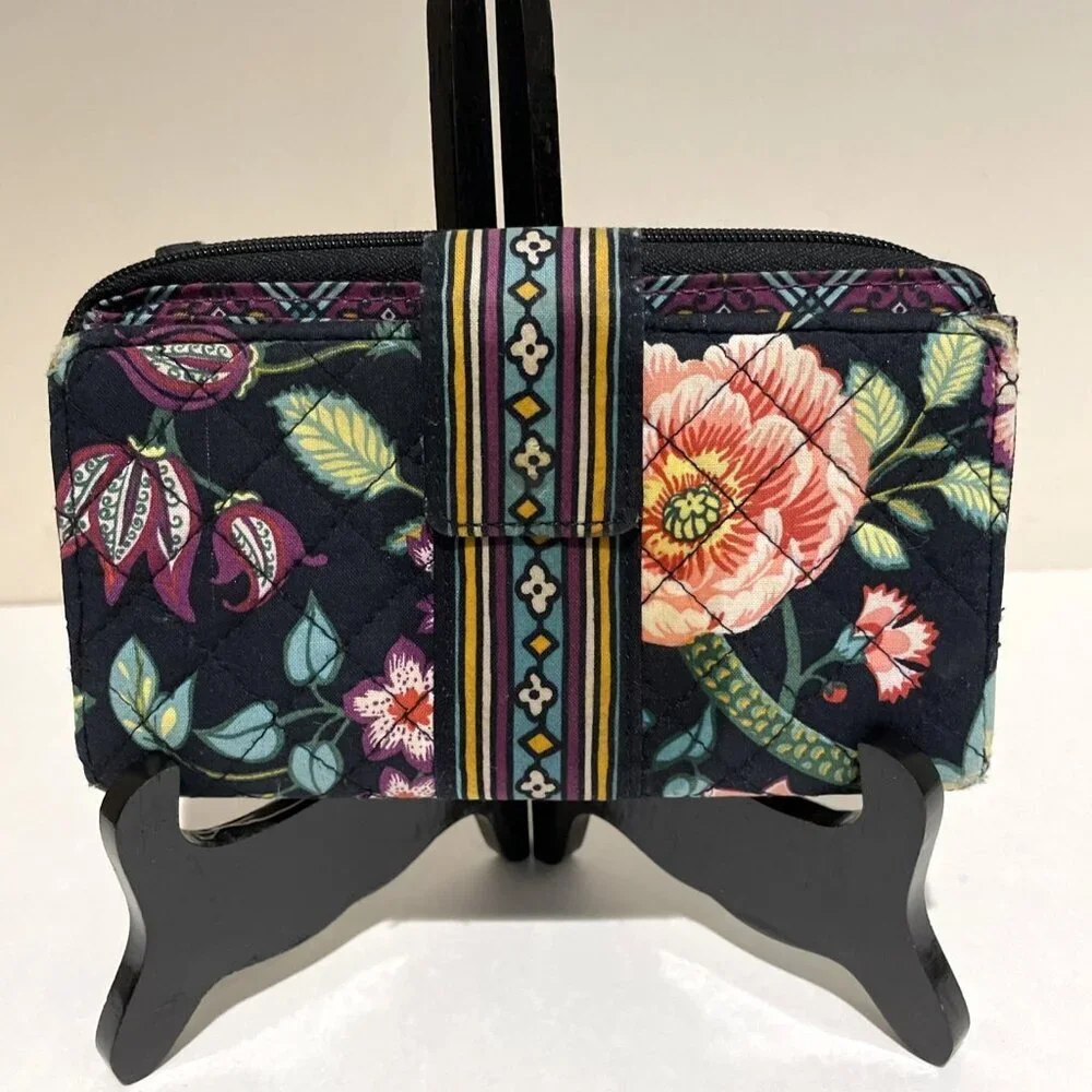 Vera Bradley Iconic Wallet Organizer Vines Floral Retired Pattern RFID Preppy